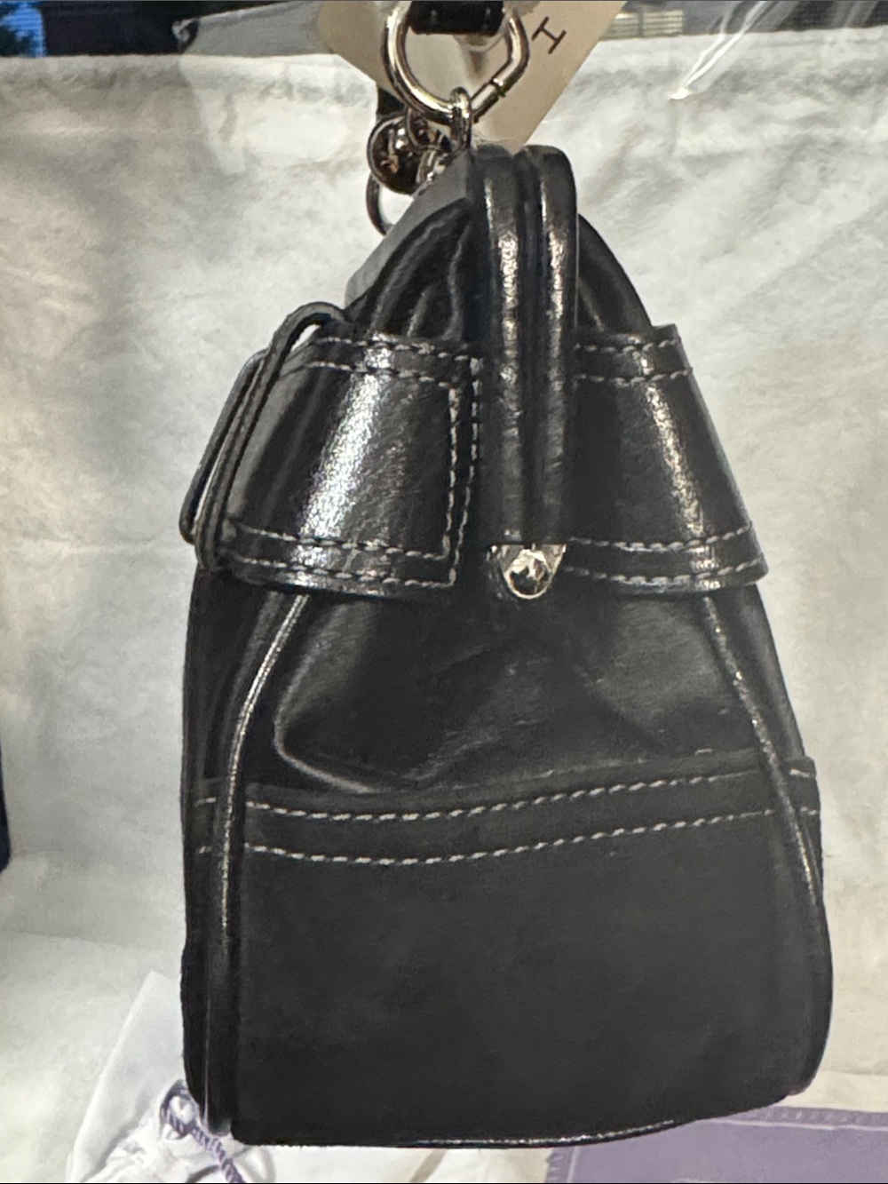Coach Madison kiss-lock purse - Picture 5 of 16